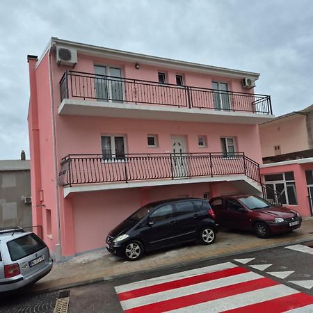 Studio Apartments Antonio Makarska Exteriör bild