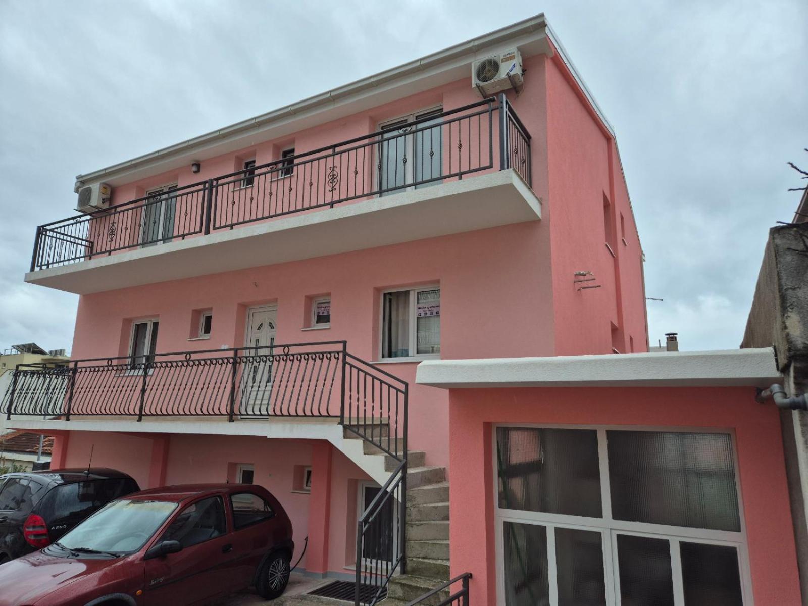 Studio Apartments Antonio Makarska Exteriör bild