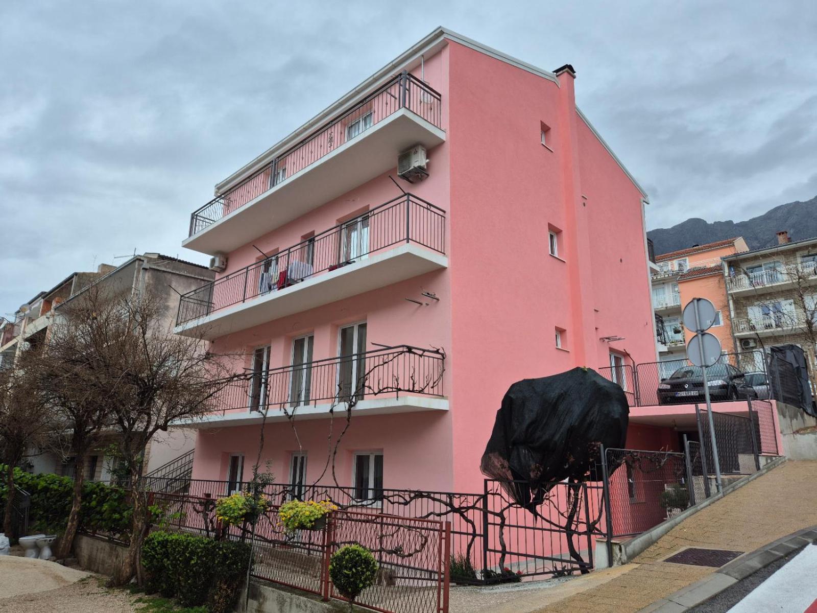 Studio Apartments Antonio Makarska Exteriör bild