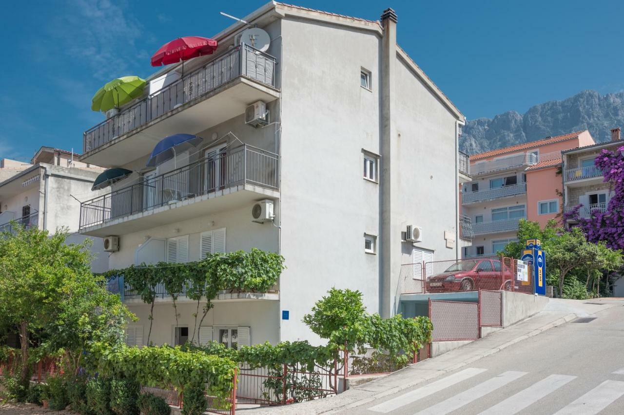 Studio Apartments Antonio Makarska Exteriör bild