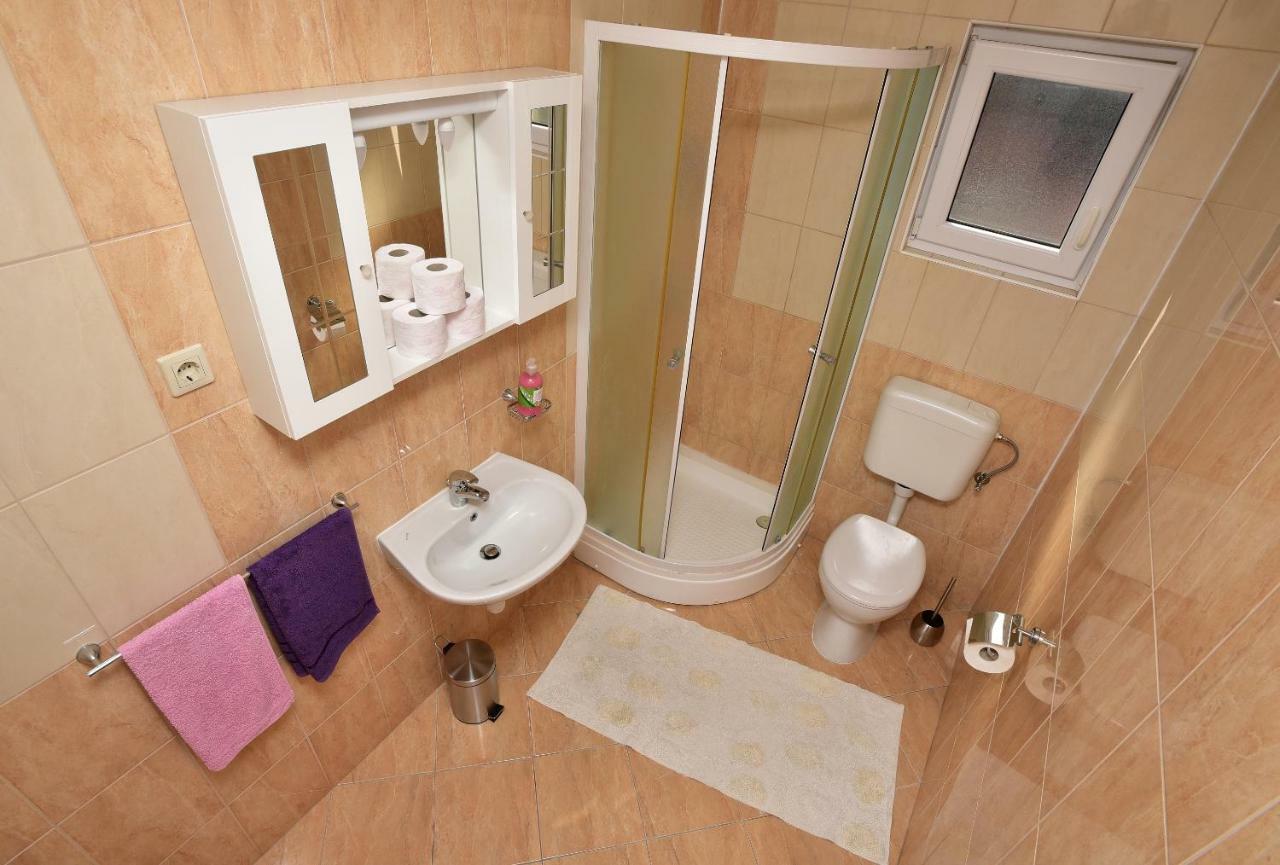 Studio Apartments Antonio Makarska Exteriör bild