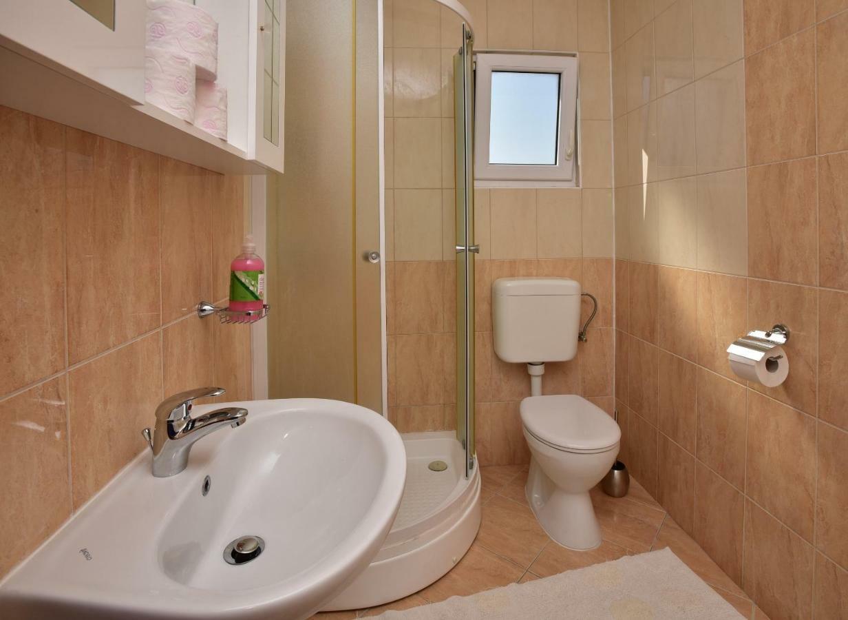 Studio Apartments Antonio Makarska Exteriör bild