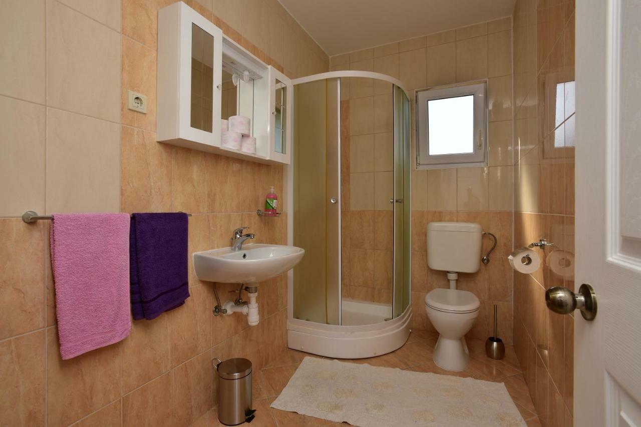 Studio Apartments Antonio Makarska Exteriör bild