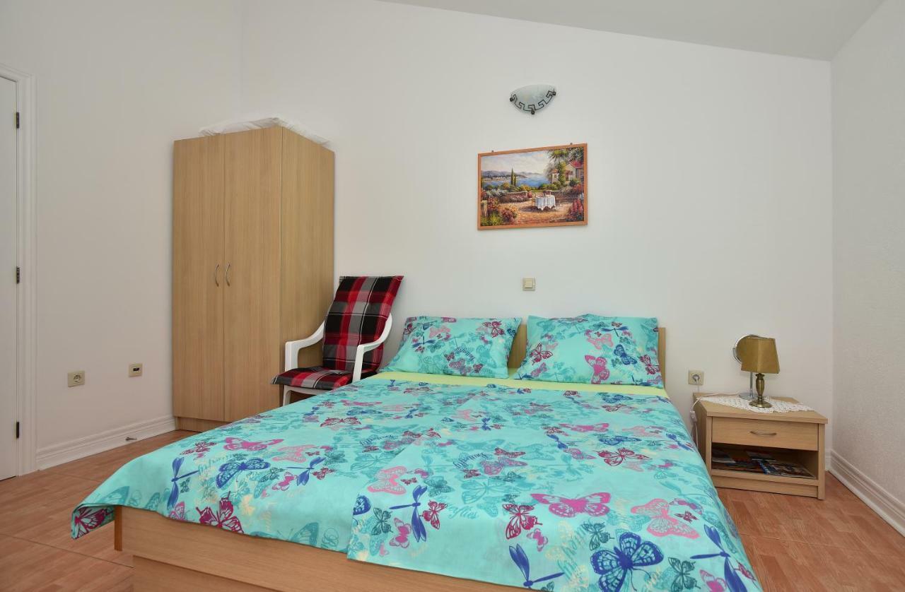 Studio Apartments Antonio Makarska Exteriör bild