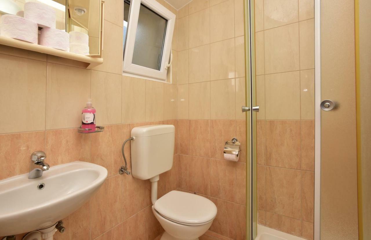 Studio Apartments Antonio Makarska Exteriör bild